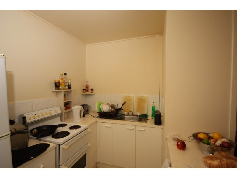 6/272 Marine Pde, Labrador QLD 4215