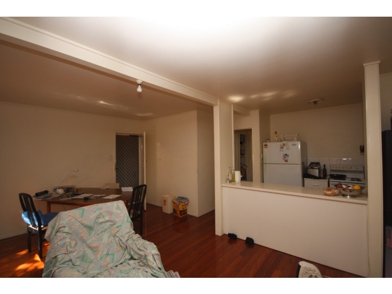 6/272 Marine Pde, Labrador QLD 4215
