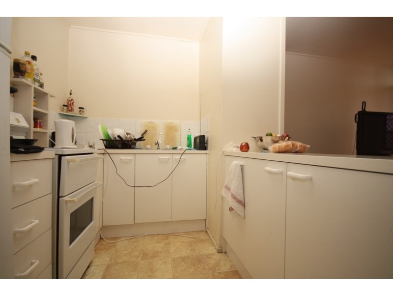 6/272 Marine Pde, Labrador QLD 4215