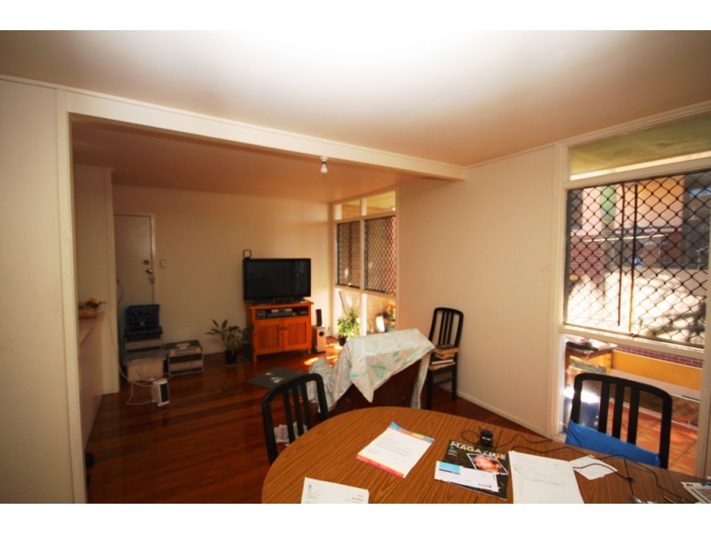 6/272 Marine Pde, Labrador QLD 4215