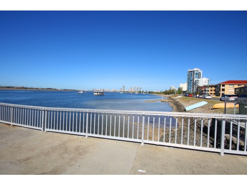 6/272 Marine Pde, Labrador QLD 4215