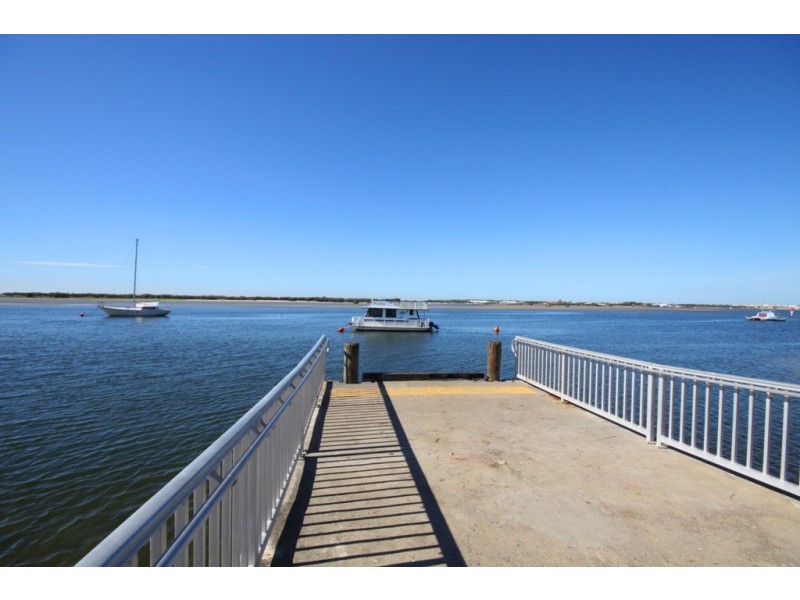 6/272 Marine Pde, Labrador QLD 4215