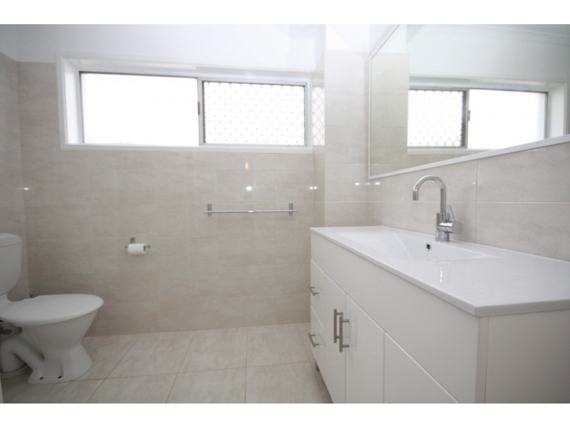 175 Jefferson Lane, Palm Beach QLD 4221