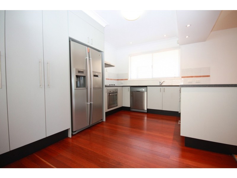 175 Jefferson Lane, Palm Beach QLD 4221