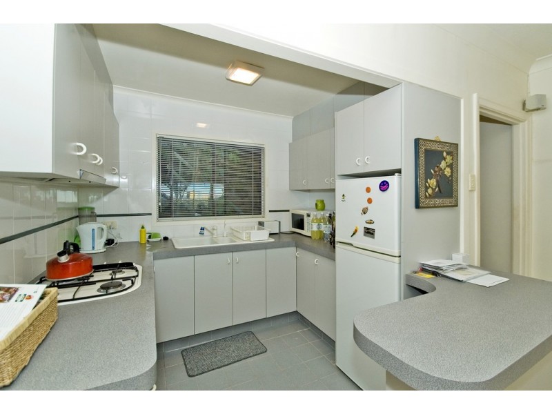 9 View St, Burleigh Heads QLD 4220