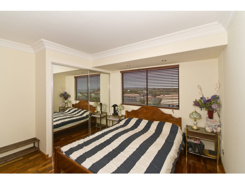 14 Little Norman St, Southport QLD 4215