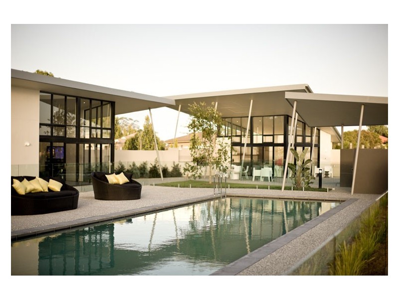 2 Inland Drive, Tugun QLD 4224