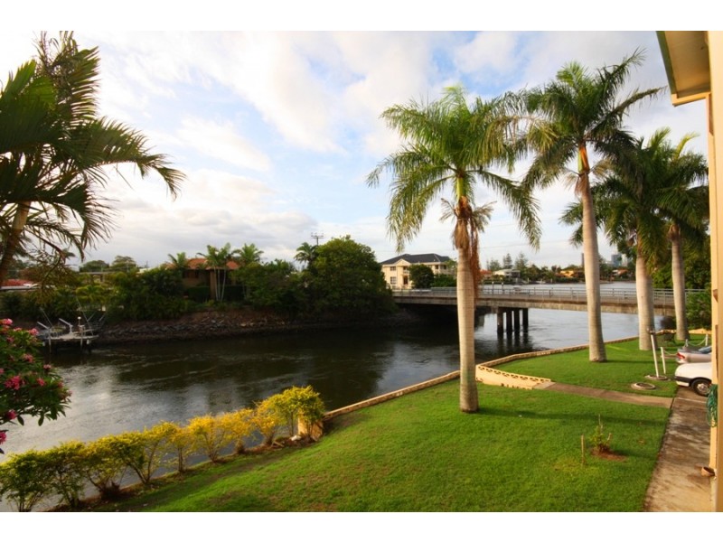 4/42 Monaco St, Surfers Paradise QLD 4217