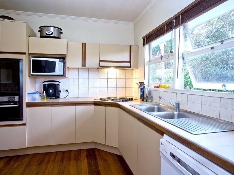 38 Brakes Crescent, Miami QLD 4220