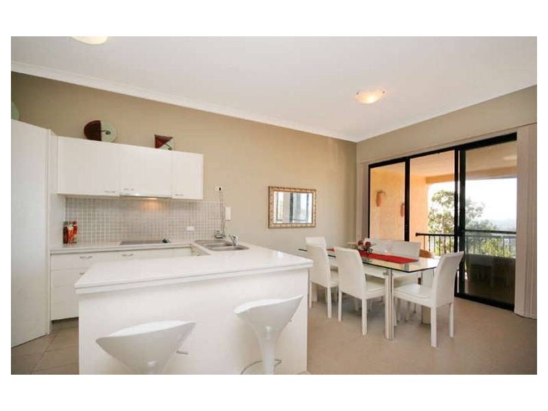 67 Doubleview Dr, Elanora QLD 4221
