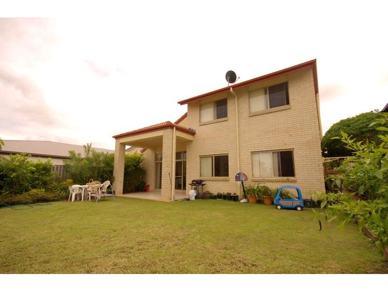 5 Cezaire Ave, Varsity Lakes QLD 4227