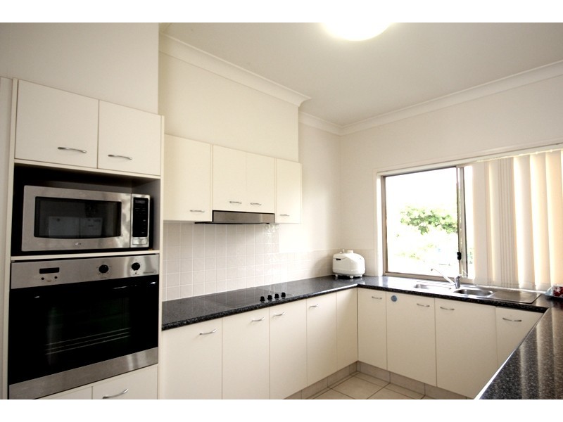 5 Cezaire Ave, Varsity Lakes QLD 4227