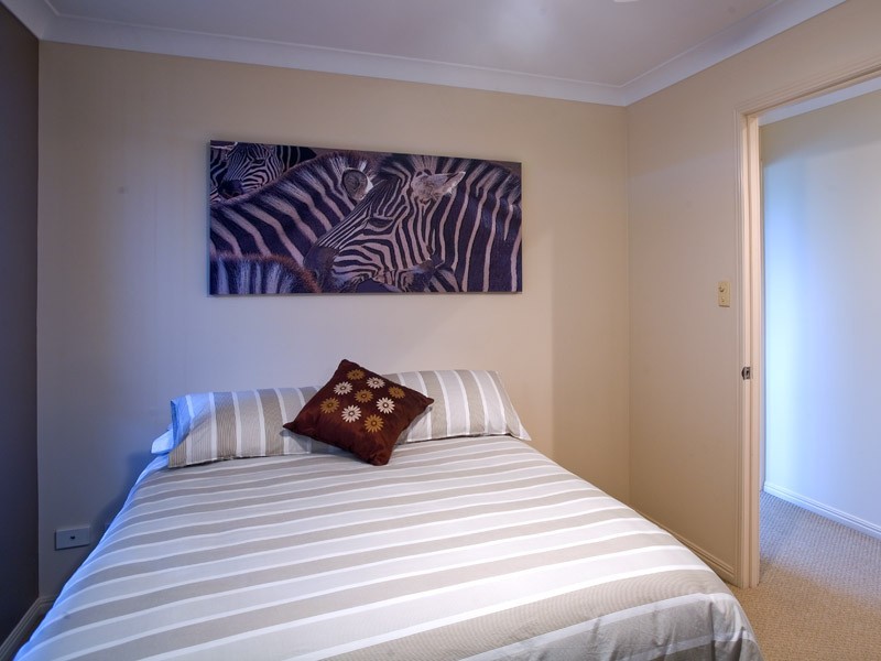 1/90 Nobby Pde, Miami QLD 4220