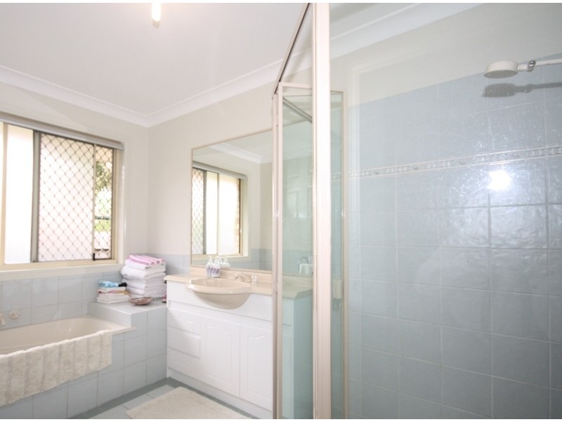 47 Casswary Dr, Burleigh Waters QLD 4220