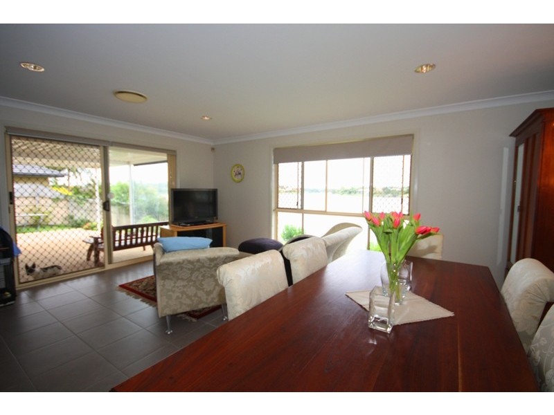 47 Casswary Dr, Burleigh Waters QLD 4220