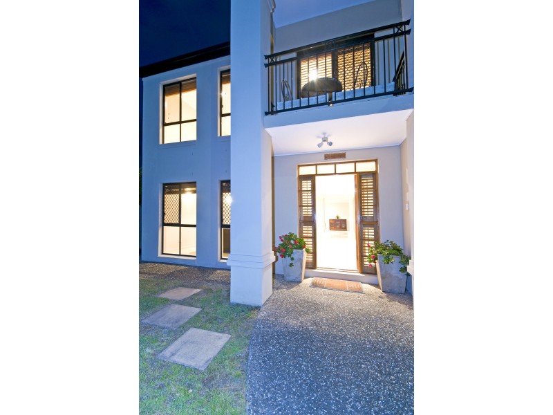 30 Acanthus Ave, Burleigh Heads QLD 4220