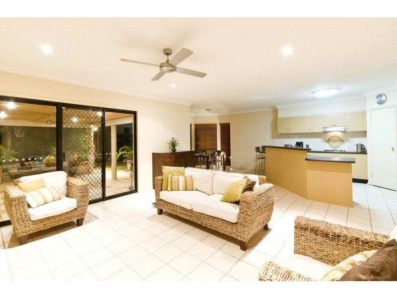 30 Acanthus Ave, Burleigh Heads QLD 4220