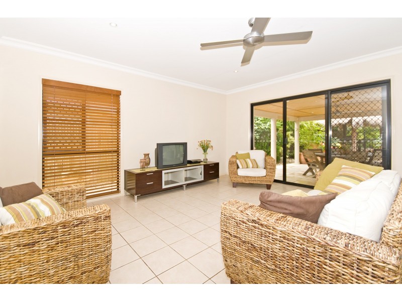 30 Acanthus Ave, Burleigh Heads QLD 4220