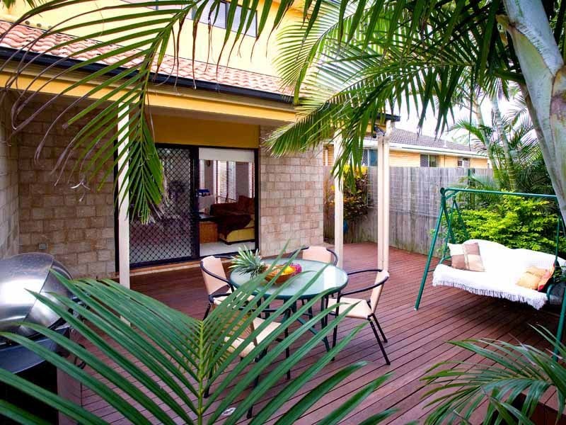 1/2252 Gold Coast Hwy, Mermaid Beach QLD 4218
