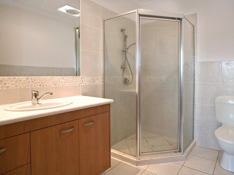 1/2252 Gold Coast Hwy, Mermaid Beach QLD 4218