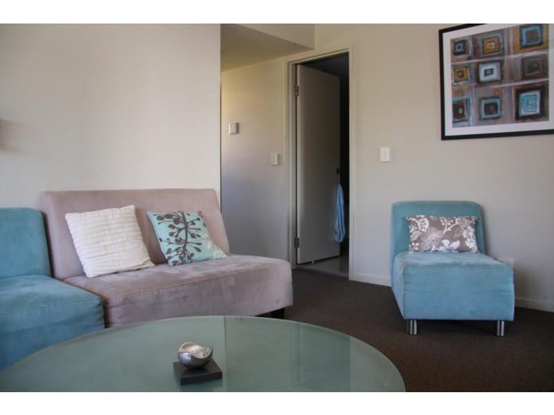 1088/1 Ocean St, Burleigh Heads QLD 4220