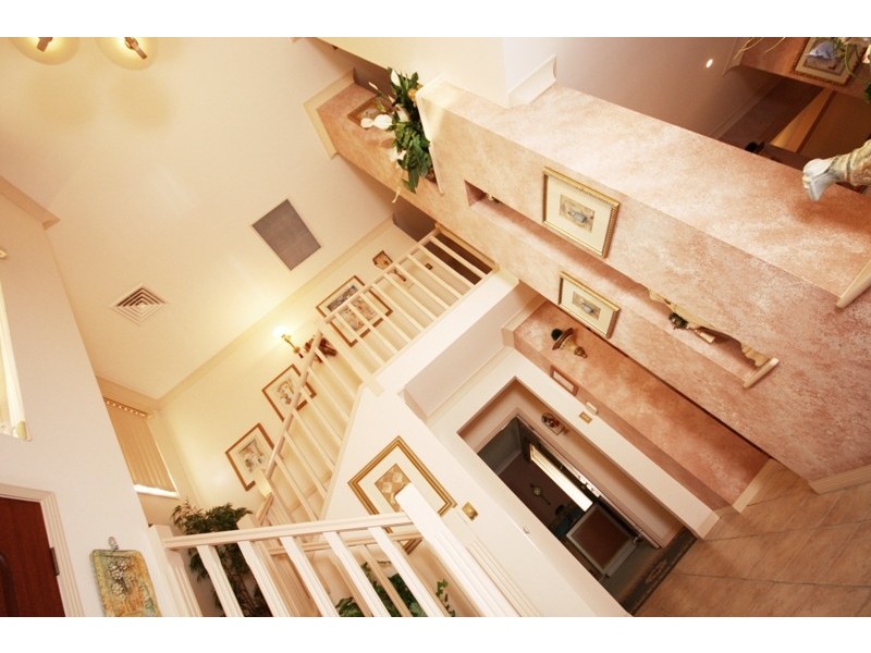 9 Kingston Heath, Robina QLD 4226