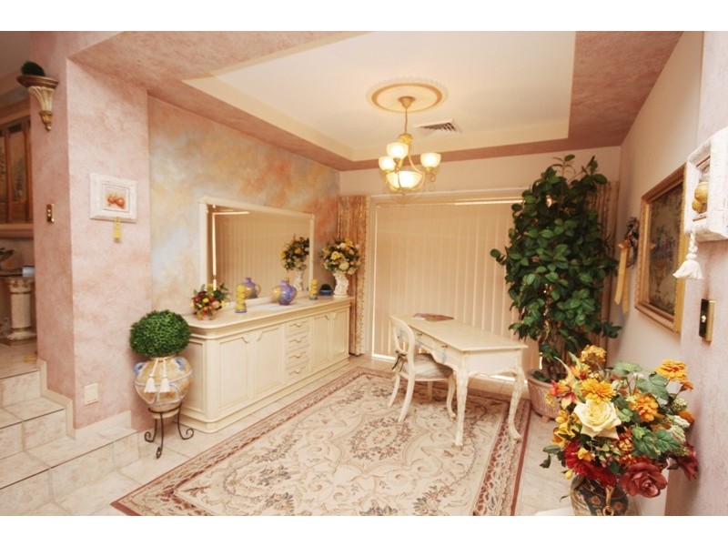 9 Kingston Heath, Robina QLD 4226