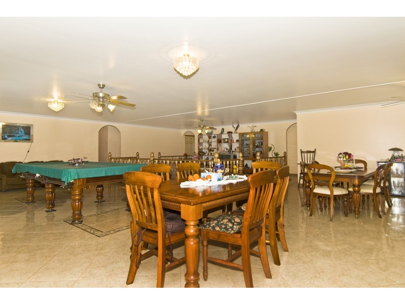 64 Gladrose Cr, Upper Coomera QLD 4209