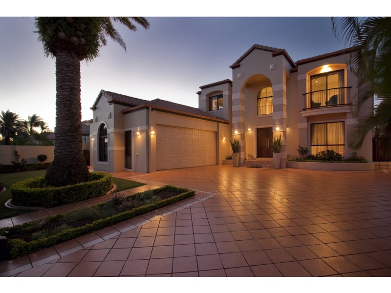 155 Santa Cruz Blvd, Clear Island Waters QLD 4226