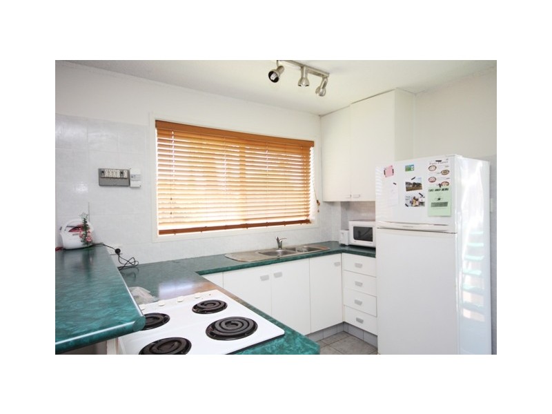4/42 Monaco St, Broadbeach Waters QLD 4218