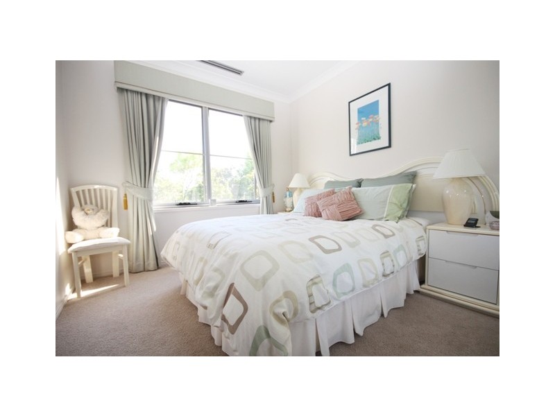 3306 Central Pl, Carrara QLD 4211