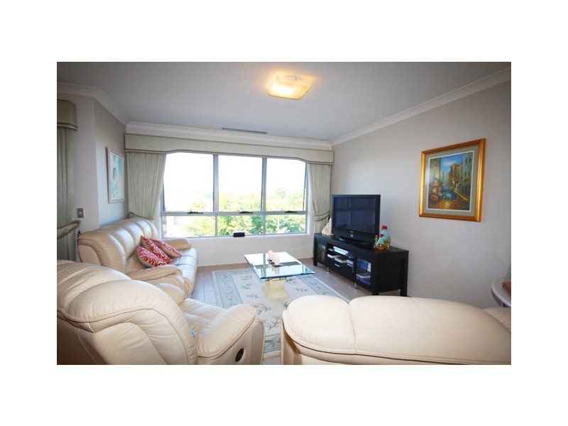 3306 Central Pl, Carrara QLD 4211