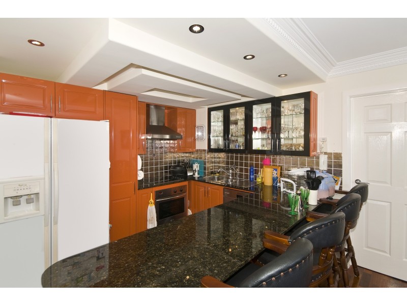 14 Little Norman St, Southport QLD 4215