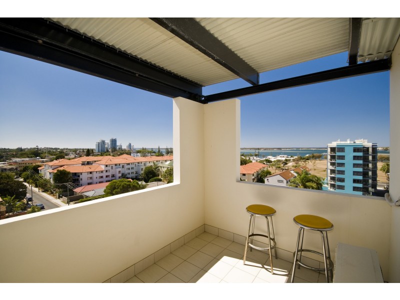 14 Little Norman St, Southport QLD 4215