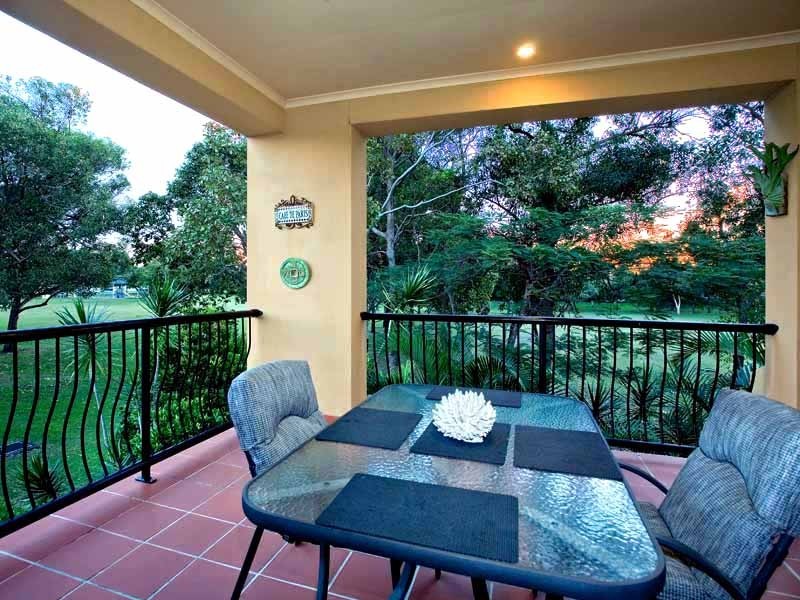 1/28 Nobby Pde, Miami QLD 4220