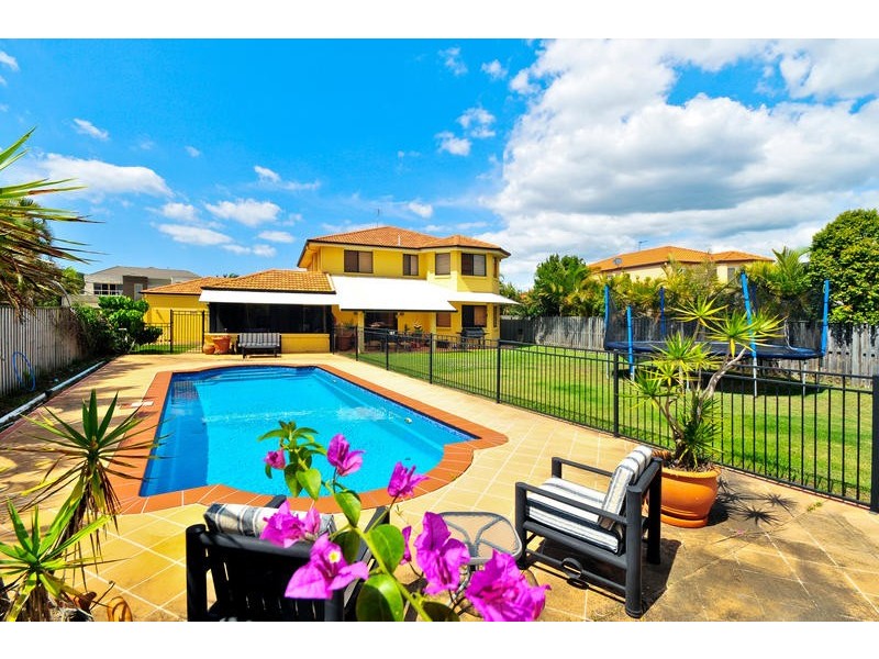 91 Dunlin Dr, Burleigh Waters QLD 4220