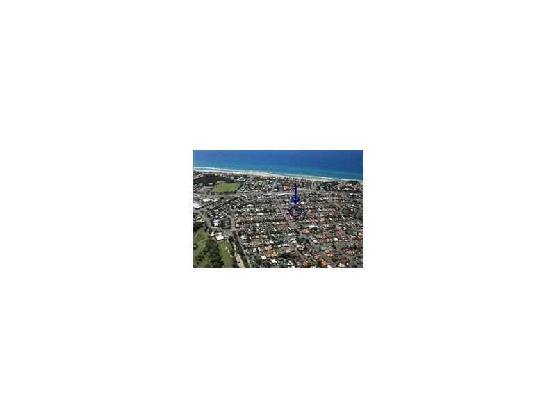 51 Chainey Ave, Miami QLD 4220