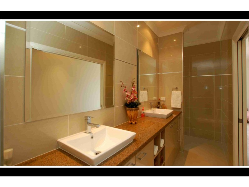 17 Stockport Crt, Reedy Creek QLD 4227