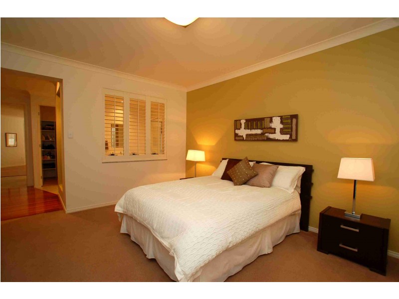 57 Observatory Dr, Reedy Creek QLD 4227