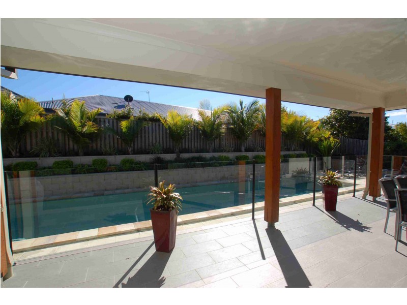 57 Observatory Dr, Reedy Creek QLD 4227