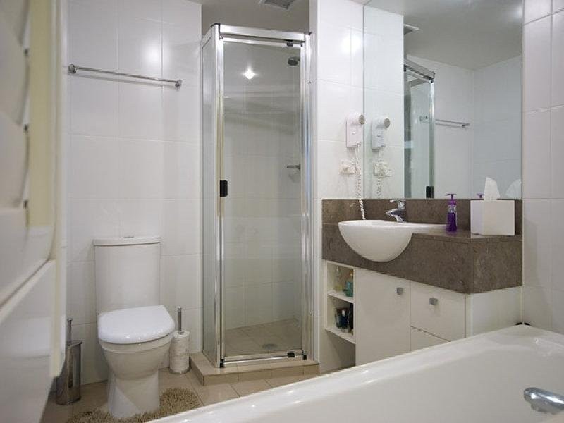 301/2685 Gold Coast Hwy, Broadbeach QLD 4218