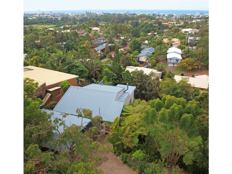 143 K P McGrath Dr, Elanora QLD 4221