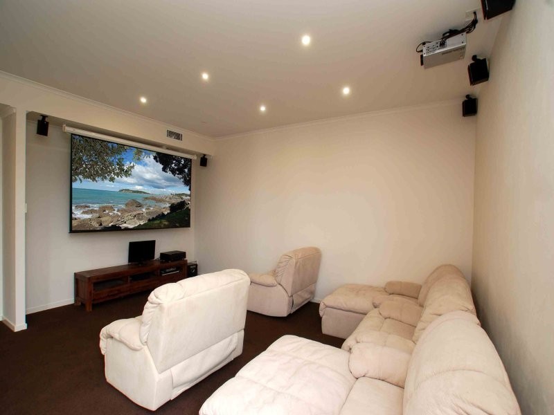 24 Skyburnett St, Reedy Creek QLD 4227