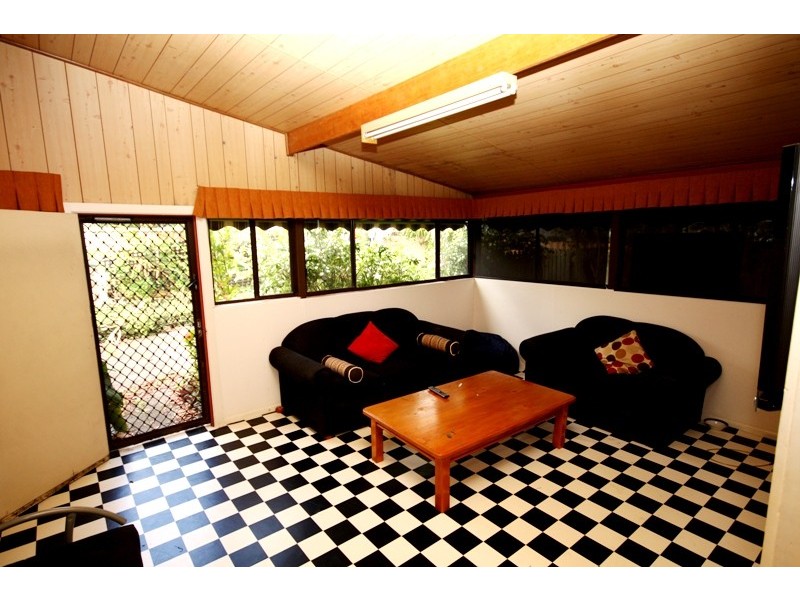 65 Dolphin Ave, Mermaid Beach QLD 4218