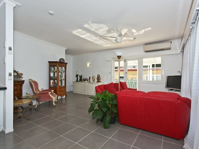 1900 Gold Coast Hwy, Burleigh Heads QLD 4220
