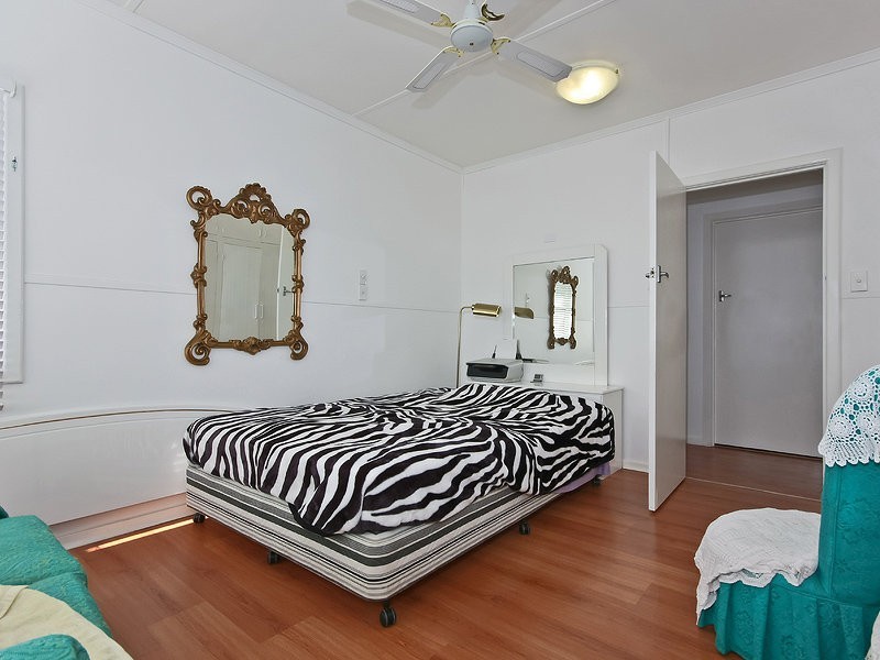 1900 Gold Coast Hwy, Burleigh Heads QLD 4220