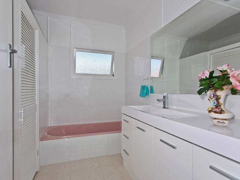 1900 Gold Coast Hwy, Burleigh Heads QLD 4220