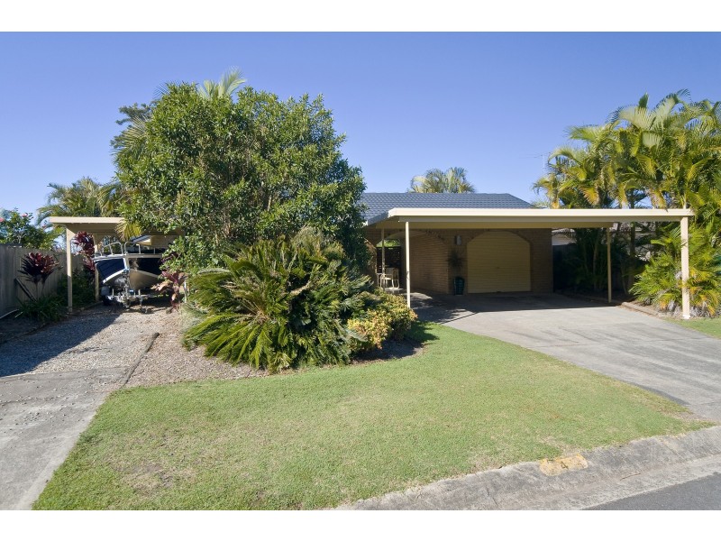4 Pipit Parade, Burleigh Waters QLD 4220