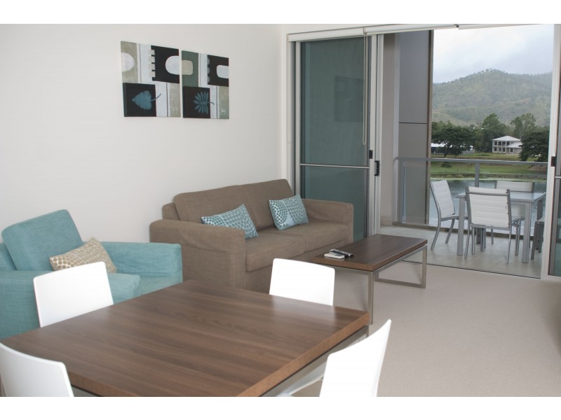 30/1-15 Sporting Drive, Thuringowa Central QLD 4817