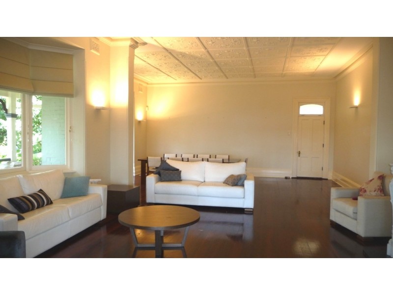 33 Upper Almora Street, Mosman NSW 2088